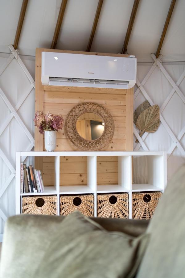 Gorski Glamping - Caloroczne Jurty Z Widokiem Tylmanowa Exterior foto