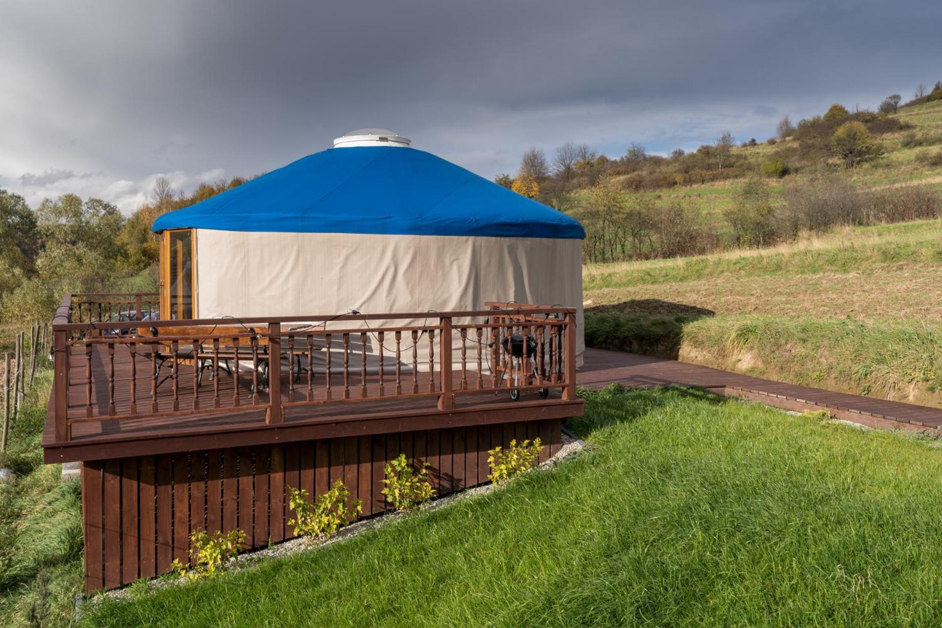 Gorski Glamping - Caloroczne Jurty Z Widokiem Tylmanowa Exterior foto